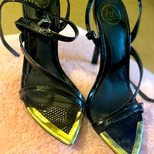 Misguided  Black & gold High heels sandals size 6